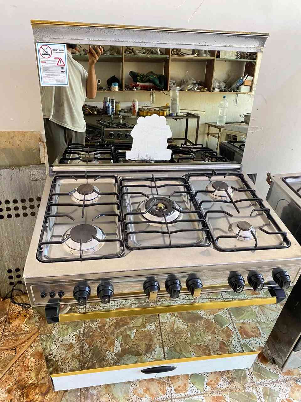 للبيع طباخ مصري فريش ب ٢٧٥  وبي مجال بصيط العنوان طارميه يوجد توصل *********** واتساب
