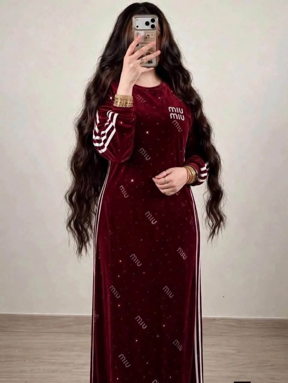 بينصل نسائي  رياضي 🌷
خامةً مخمل كوري موج 
قياس فري سايز يلبس وزن 50 ،60 70 كيلو 
4 تطريز وستراس (alo,MIU,ZARA,cK)
سعر الدرزن 72 الف 🔥
شد الشليف 15 درزن 👍
***********
***********
