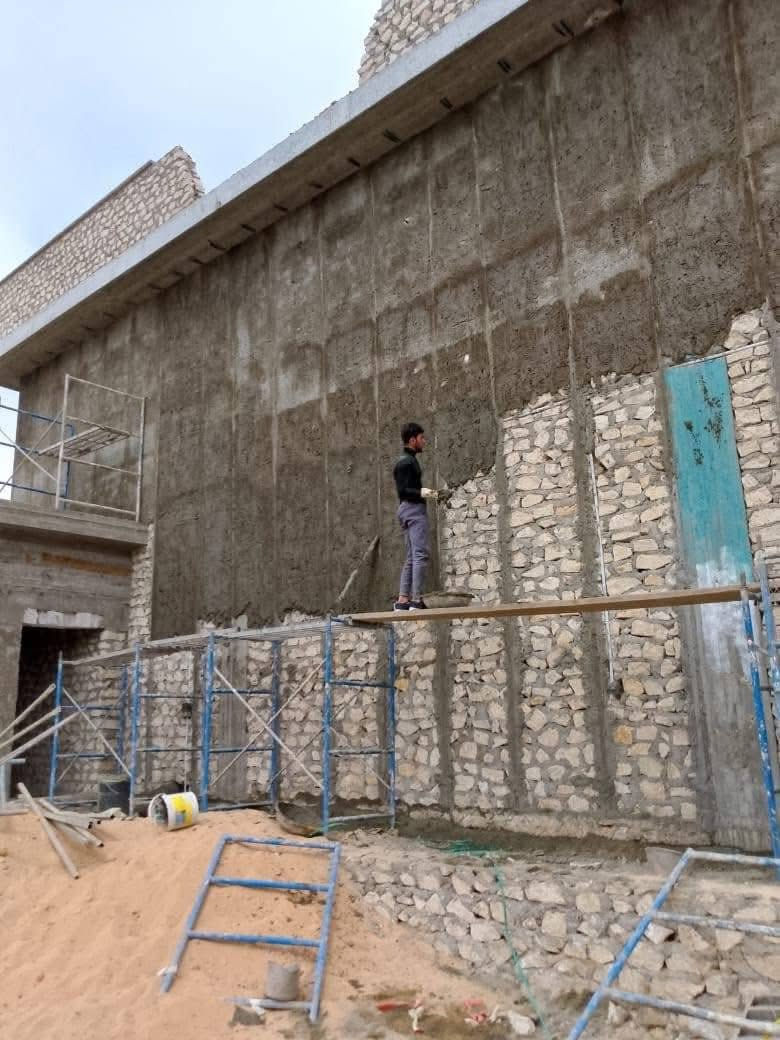 سلام عليكم لبخ درجه أولى شرط نضافه وعداله وترتيب مع سطار جص داخلي وباسعار مناسبه 
للاستفسار :***********
