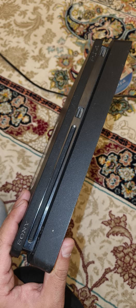 بلايستيشن 4 سلم مستعمل ما مفتوح بس الزكة مشلوعة +يدات اثنين تجاريات + قرص جي تي أي
مكاني بغداد بلديات تقاطع الكهرباء مقابل حسينية فاطمة الكلابية
الرقم ***********
سعرة 200الف وبي مجال للشراي
الشراي يتفضل خاص
