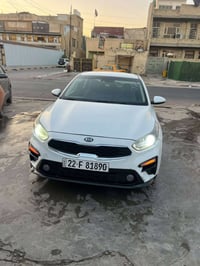 فورتي موديل 2021السيارة ماشيه 90الف حادثها بنيدمبدل وجاملغ مرجع نفسه و...