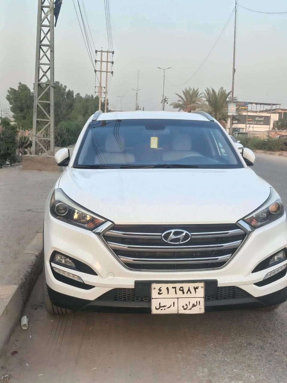 السلام عليكم
توسان للبيع 2018
خليجي مكفولة 
سايد بريك بالرجل
محرك 2000 دوش
كير و محرك ما مفتوح بشرط
حدادية تبريد مكفولات  
ماشية  105 الف حقيقي 
مواصفات السيارة /
1 - تحكم استيرن
2-مري شفط
3- شاشه كبيرة
4- لد نهاري 
5- ترحيب عند الاقتراب 
6- 3 انضمه قيادة
8- تبريد قطعتين 
9- حساس  خلفي 
10- كاميرا خلفي 
السعر 175 وبيه مجال
مكان السيارة النجف الاشرف
اتصال على الرقم***********
