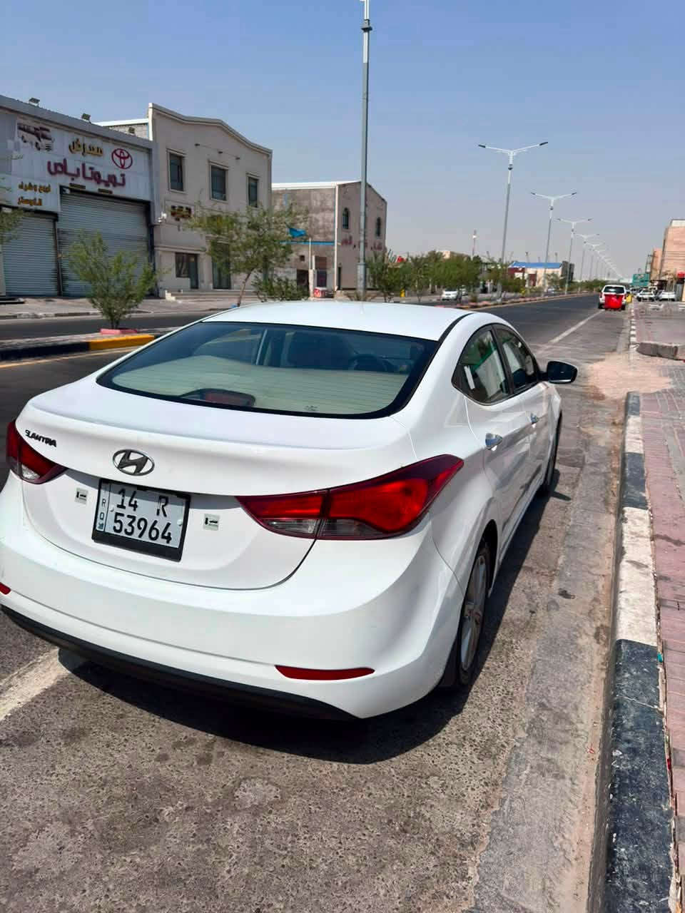 السلام عليكم النترا 2016 خليجي رقم بصره سنويه وهزه ورقم جديد الممشى 115k
فول مواصفات 
حداده وتايرات ومكينه جاهزه للاخير 
مكينه 1800 دوش جديده
البدي  نضيف بيه الصندوق بيه صبغ 
السعر 118$
العنوان البصرة المعقل
***********

