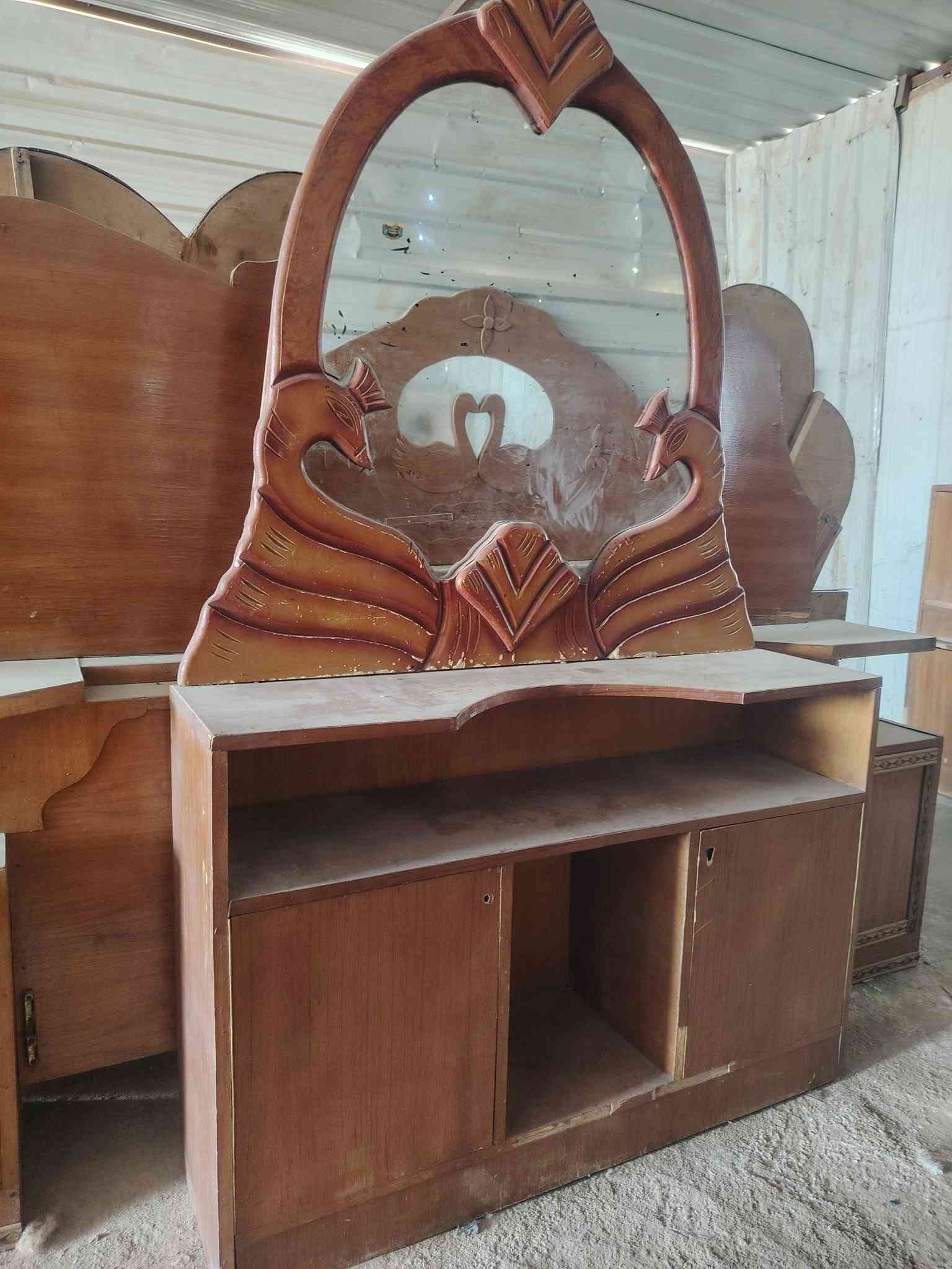 ميز مرايه • غرفه مستعمله • جبله حي عسكري