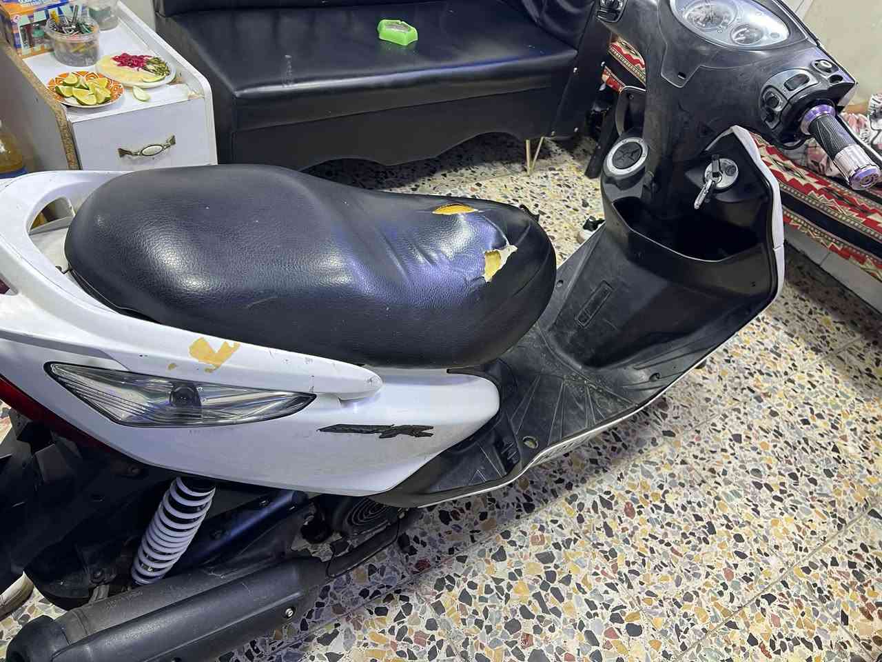 للبيع ثعلب كابريتر نكره سلف مكينه خرسه كفرات ختم واحد شلعه معدل كهربايات كيجات سستم سماعات وياها دراجه جديده نضافه مثل مشوف بيعنك اوراق موحوده السعر 675وبيها مجال عنوان بغداد الاعظميه ***********
