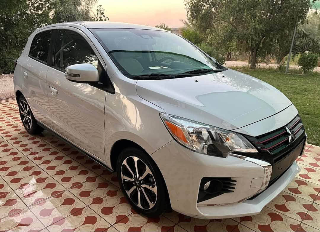 ميراج  2022
مرقم بغداد سياره حلوه ونظيفه
حساس خلفي شاشه كبيره
وارد امريكي ضرر قطعه وحده ومكانين بارد صغار ماشيه 36 الف
السعر 87 ورقه قفل
***********
