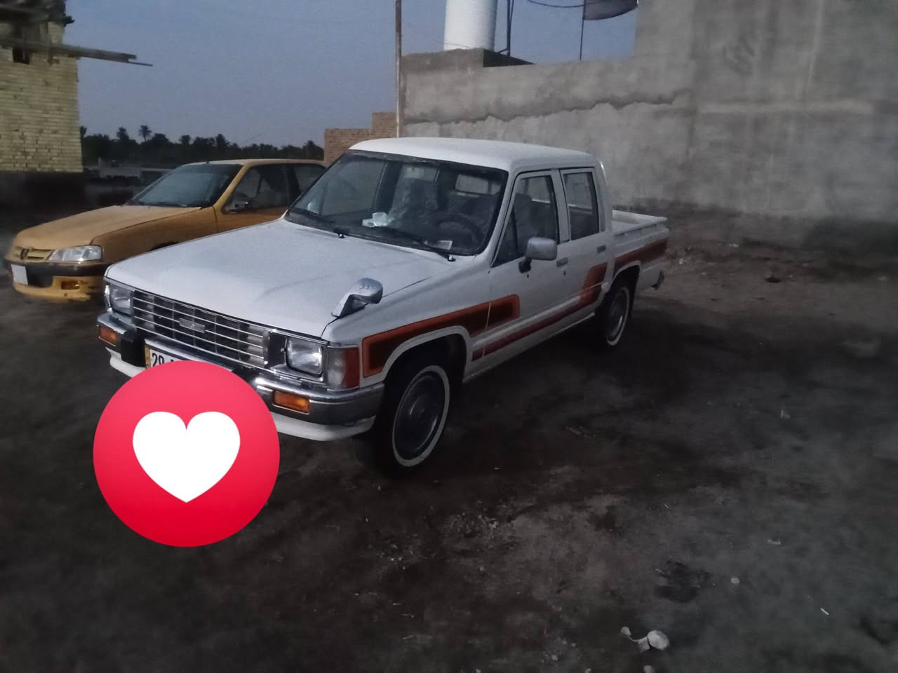سلام عليكم سياره بيكم 
موديل88 مكينه كير حداديه شاصي تخم تاير 
كهرباءيات سياره جاهزه رقم انكليزي مداور ثاني يوم
واسط مكاني ناصريه مركز ***********
