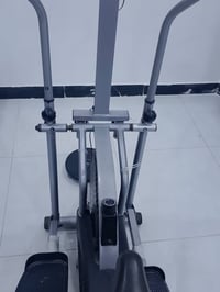 جهاز جري رياضي • مستعمل قليل • نضيف