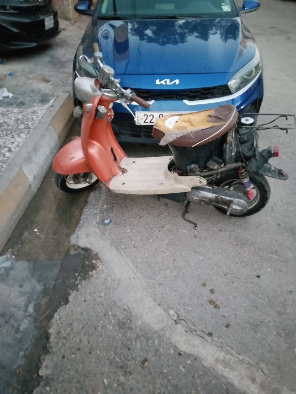 كلاسك فحل سلف وهندر شلعه ومعدل كل كهربائياتها شغاله قفل جنطه فقل سويج قفل اكسل شغالنقص الكفرات الوره فقط سعر 150 مكان زعفرانيه ***********طط
