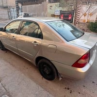 كورله بيكاجوه لبيع الون ذهبي مديل ٢٠٠٠ محرك الف ١٦٠٠ كيو وتو سياره كفا...