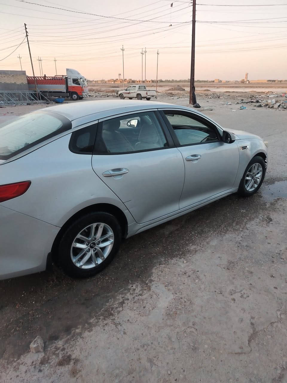 اوبتيما خليجي موديل 17بسمي سيارة مكفوله بيها بس شوي جراد  للبيع السعر 137موبايل ***********. وبيها مجال
