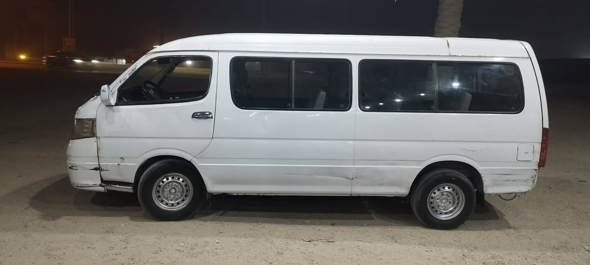 جنبي H1للبيع رقم بغداد شرط التحويل مصفره من كلشي كير ومحرك واكسل خير من الله ***********واتساب   مكلف بالنشر 
السعر ٦٥. وبي مجال
