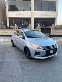 السلام  عليكم Mitsubishi Mirage 2024   لون سلفر جديده السياره  محرك 1....