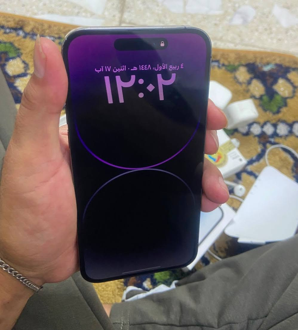 السلام عليكم 

مبايل للبيع 
ايفون 14 برو ماكس 
وتر برو 
شرق اوسط 
مبايل اصلي 
ذاكره 256
جميع ملحقات الاصليه موجوده 
السماعه +الشاحن

السعر 800

لتواصل 
***********
