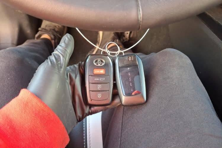 متوفر لدى معرض سيارات العراق 🚘
كامري موديل 2025 SE بلاص
فول مواصفات
ماشيه 22 الف مايل
سعر ٢٢٣ بدون رقم
سيارة حادث جاملغ خلفي
شويه بل صندوك
جاملغ تعديل
📍العنوان:اربيل شارع100
للاستفسار :
‭***********‬
‪+9647840592474‬
+964 774 644 7128
