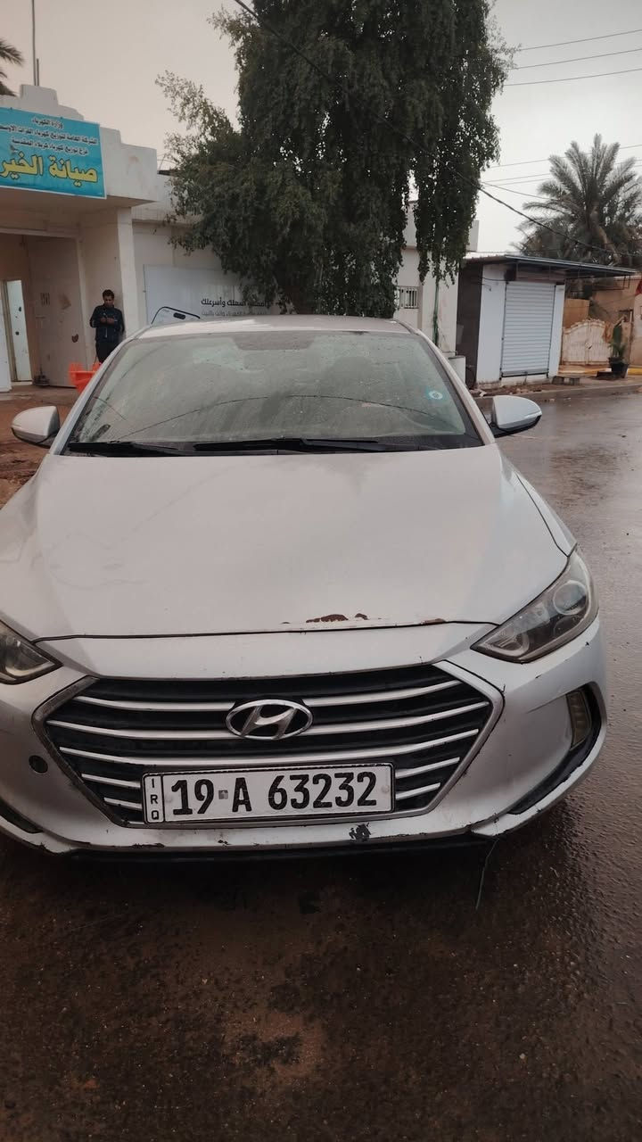 يالله
السلام عليكم 

للبيع 

النترا 2018 

امريكي صبغ 3 قطع بدون تبديل  

ميكنه 2000 

كير AT 

مكينه كير تبريد كله شغال وفول 

موصفات نص فول  اشاير بالمري  ورادار جانبي 

السياره جاهزه من كل النواحي 

رقم كربلاء انكليزي سنويه لل2031 تحويل مباشر 

مكان كربلاء طوريج  

***********
