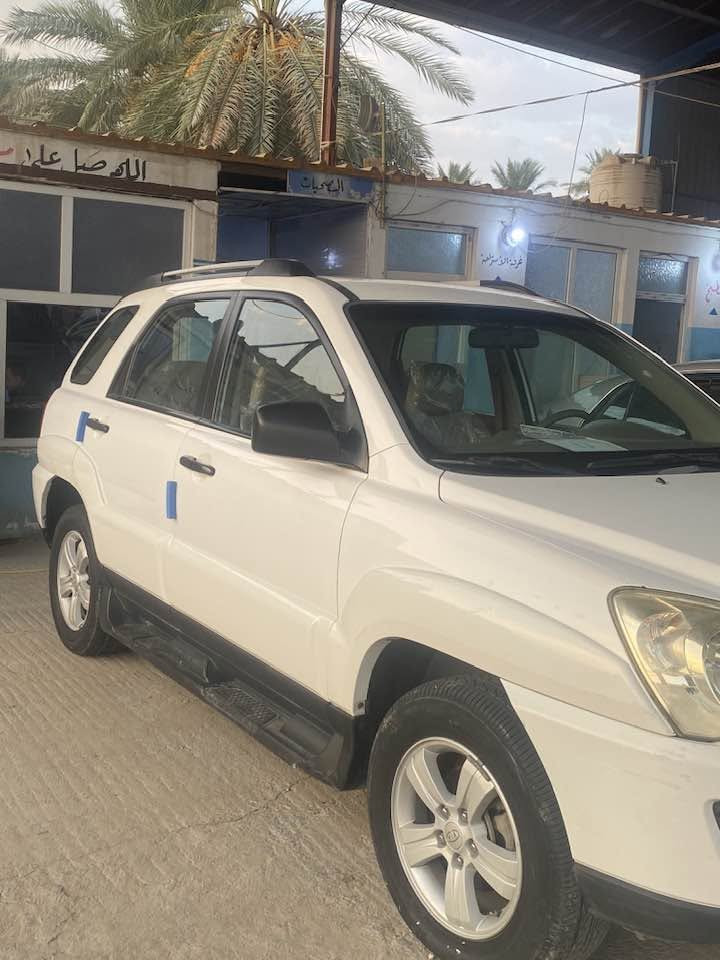 كيا سبورتج ٢٠١٠ خليجي فول مواصفات كفالة عامة جديدة السيارة كير ومحرك وحدادية وتبريد جاهزة من كلشي نظيفة جدا على وضع الشركة رقم اربيل الماني تحويل او وكالة السيارة جاهزة من كلشي سونار بالمنشور السعر ١٢٥ وبيها مجال مكاني كربلاء ***********. اسيا.
اثير‭***********‬
