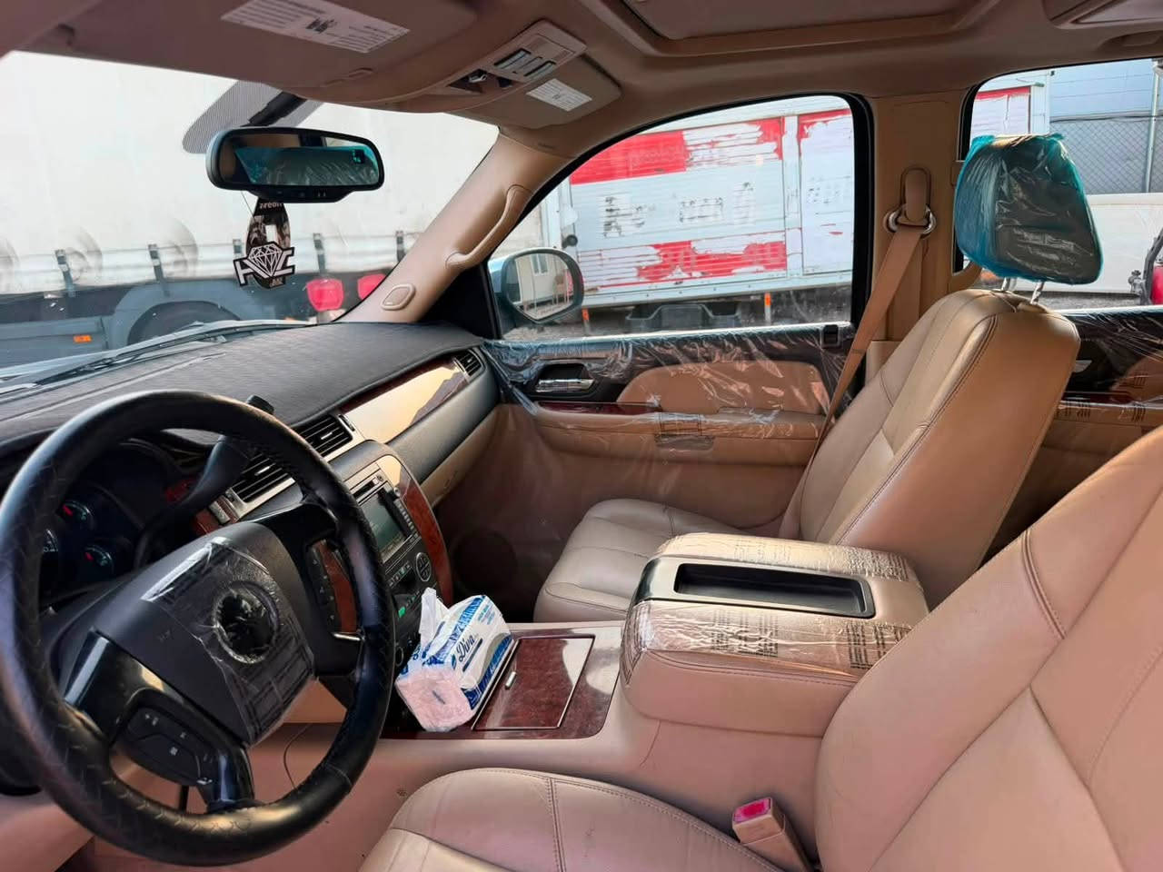السلام عليكم ورحمة الله وبركاته 
شوفرليت تاهو للبيع مديل 2008 LTZ فول مواصفات
المعروف بسوك خليجي وكاله المنصور السياره اله تخبل 
جديده بيها ٣ قطع صبغتهن علمود الجراد بشرط لا دعم كفاله عام سنويه لحد 2031 ما يحتاج ايشي كبل تحويل بسمك  رقم 
سليمانيه السعر مناسب 184 وبيها مجال لطيبين مكان سليماني
واني جناي مال بيت ولي مو شراي لا يتصل رجائن ولا تكسر حلال العالم للستفسار اكثر انتصل ***********
