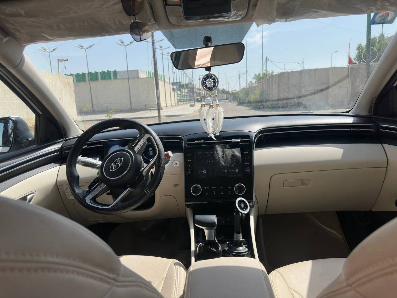 السلام عليكم بيع  توسان خليجي 23   ثاني يوم تحويل فول موصفات
سعر 195$

تواصل على الرقم فقط 

***********
