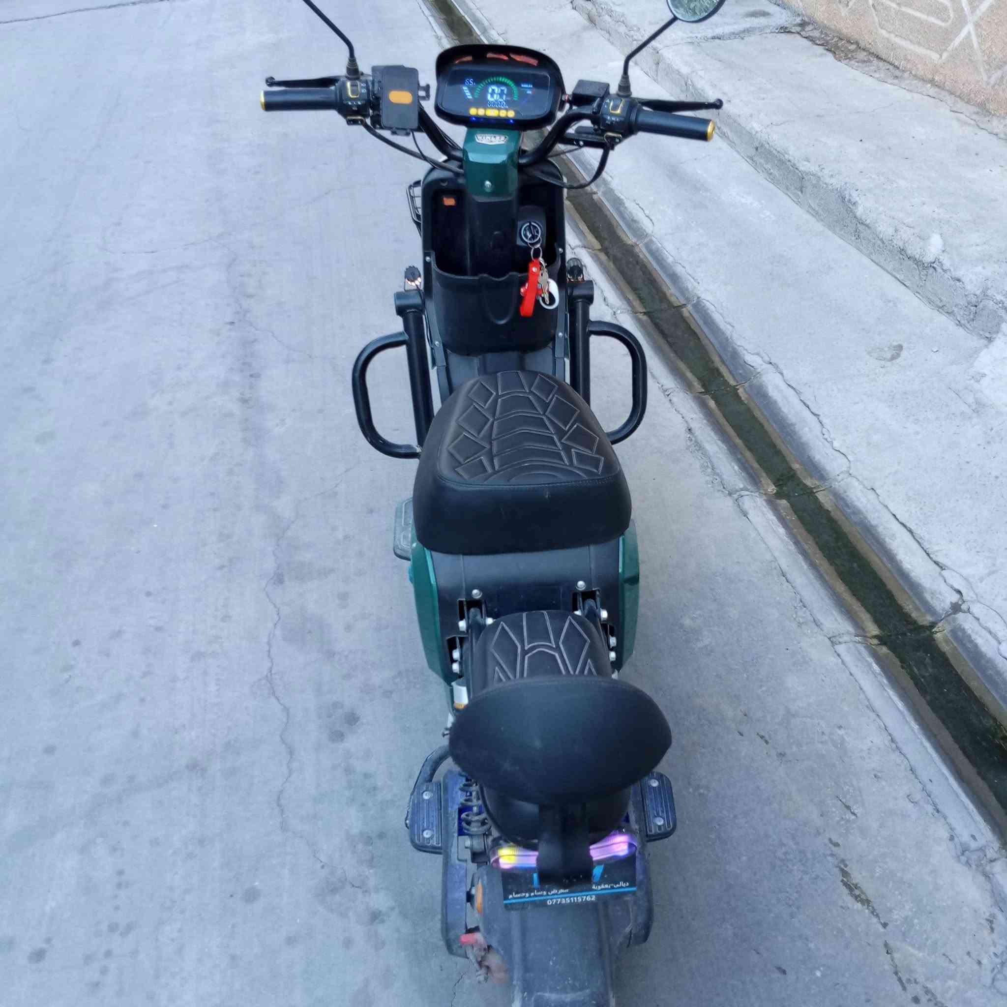 دراجه  R9 للبيع فول مواصفات بصمه ودبل سويج وتشغيل عن بعد ونظام رجوع خلفي ب R وسماعه بلوتوث والدراجه مكفوله بس بيه البطاريات منفوخه وتحتاج تبديل مكاني ديغلى بعقوبه قرب جسر الشريف والسعر 350 وبيه مجال والرقم للاستفسار ***********
