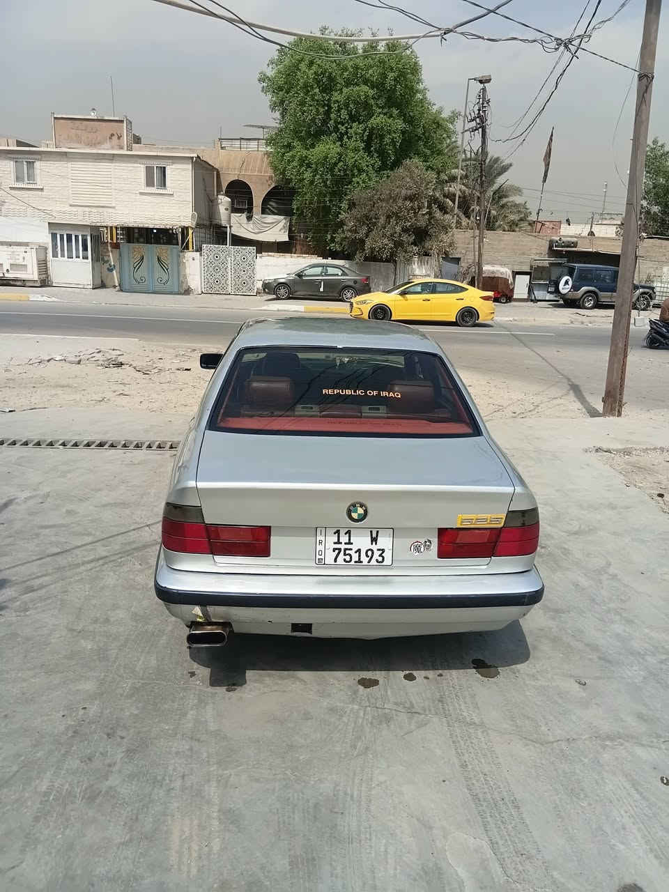 سلام عليكم بيئم دبليو موديل ٩٠
*********** 

525 قسام  بيها قسام ثاني يوم احولك سياره خير من الله ترايك بصرة مكينه وكير مكفوله حداديه نص عمر كهربائيات كلهة شغاله 

تبريد نقص راديتر كامل كله 

السعر /50 وبيها مجال  سياره مال بيت  وحله من لصور مكان بغداد الجديده
