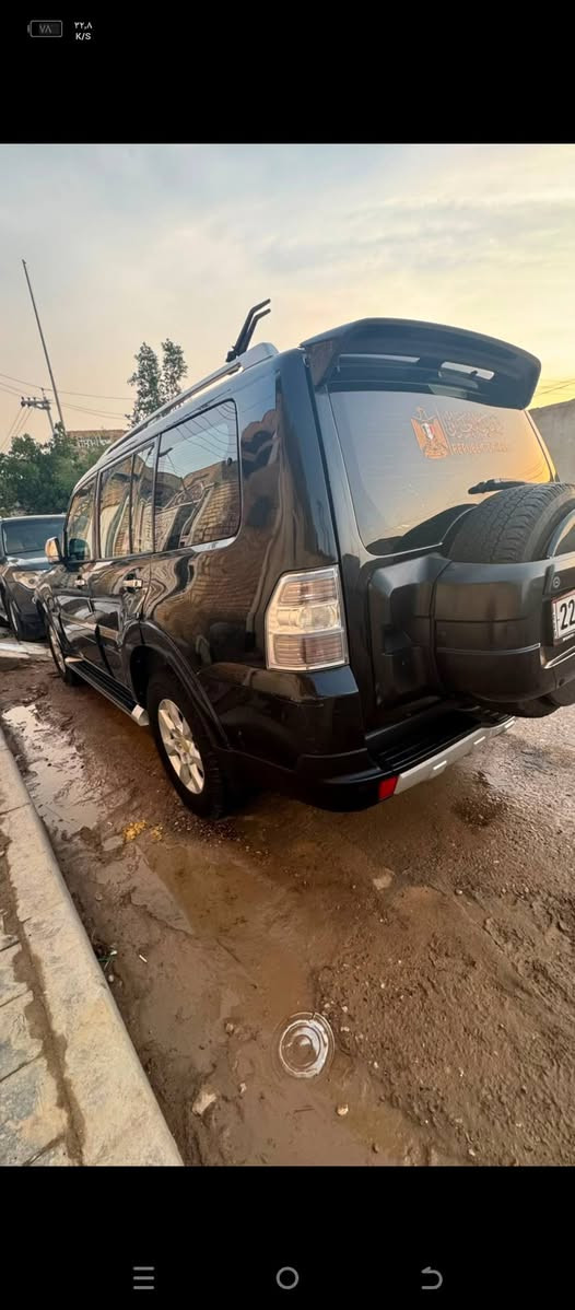 يا الله سلام عليكم باجيرو حبتور مديل ١٣فول مواصفات متومه اربيل انگليزي طبق الاصل ويه الشاصي جاهزه وعله ايدي گصه قماره فقط مواصفات 
فتحه سلايت روف طكتين 
شاشه تاب 
تحكمات ستيرن 
ثلاجه 
مرأي كهرباء شفط 
اشاير بل مرأي 
يدات كروم 
تبريد تلث قطع 
سبعه راكب 
فور ويل دبل گير 
تخم تاير جديد توني شاده 
حداده توني نافضه كلهه 
كرووس سرعه السياره جاهزه من كل النواحي السعر ٦٥ مكاني بصره قضاء لمدينه رقم الهاتف ***********
