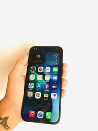 ايفون 14 بلاس • ١٢٨ • بطارية ٨٤%