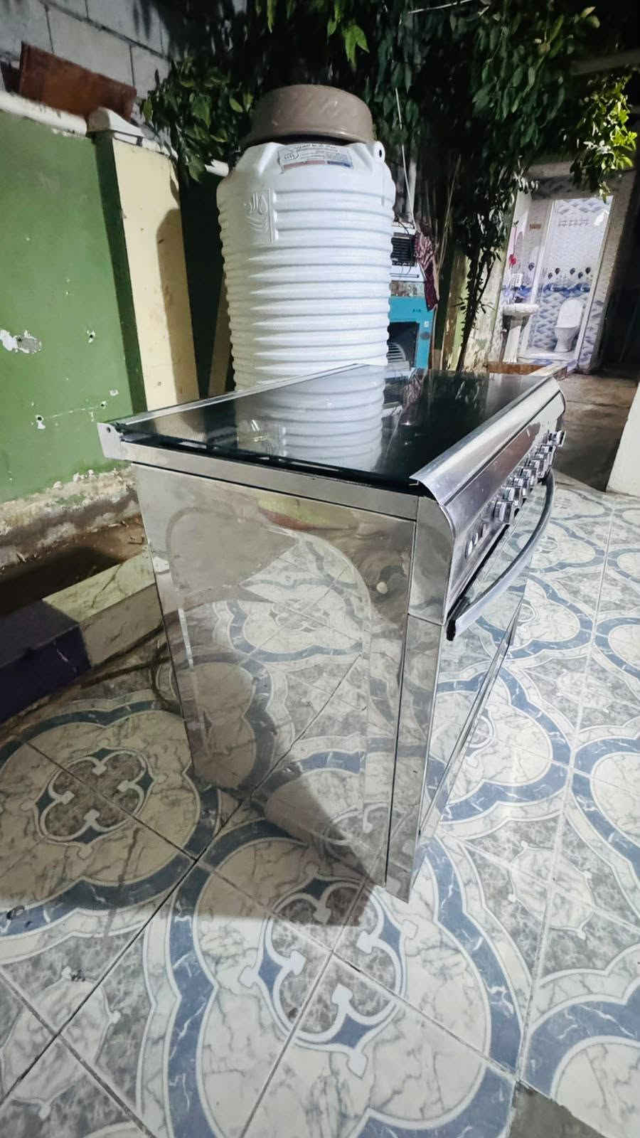 سلام عليكم طباخ خمس عيون فرن شغال فوك وجوه سعر 200الف مكاني بعقوبة قنطره خليل باشه
