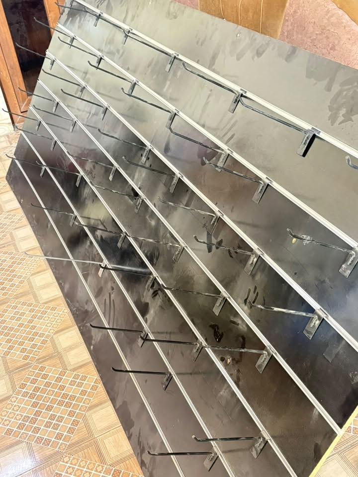 بورد مستعمل بس نضيف اخوو الجديد للبيع ناصريه مركز ***********
