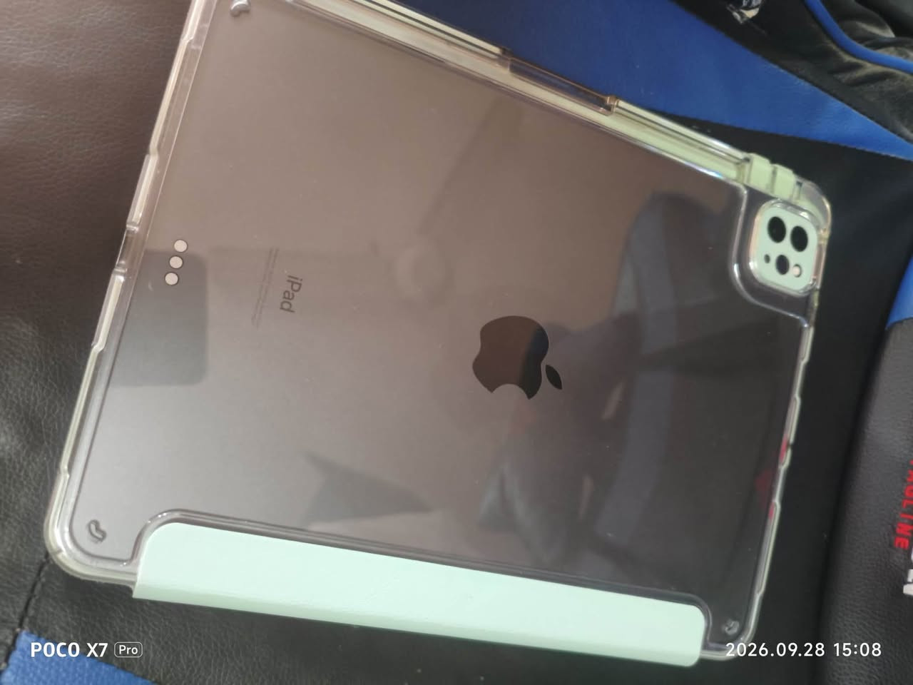 للبيع ايباد 11برو جيل ثاني 2020
ذاكره 128 
بطاريه 85
ب575الف جهاز كفاله عامه نضيف كلش مع ملحقات وكرتونته بس كفر مشترينه ب35
وتساب *********** أو خاص
مكاني ميسان عماره

نص مكتوب في الصور:
- POCO X7 Pro 2026.09.28 15:11
- POCO X7 Pro 2026.09.28 15:08