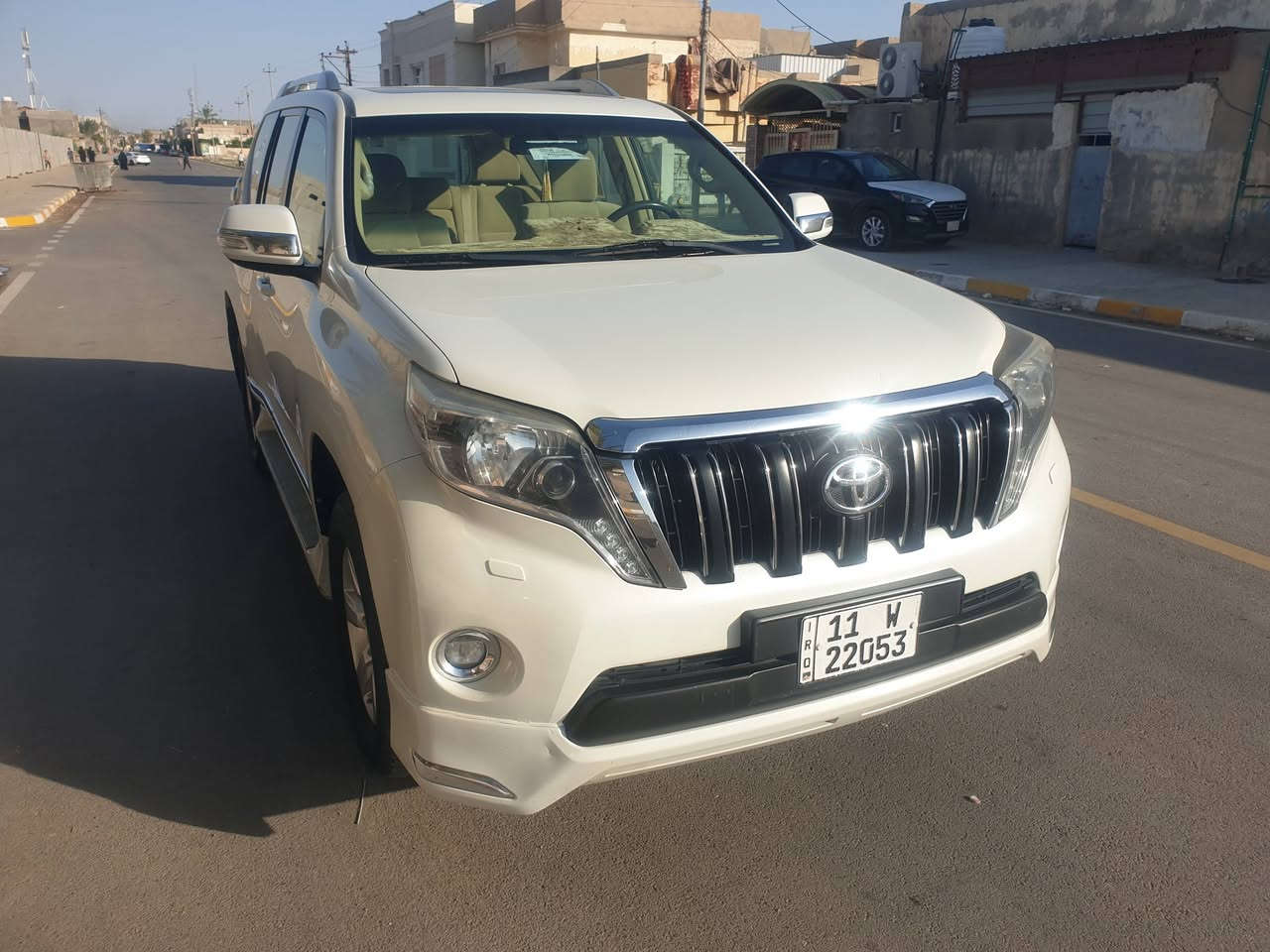 السلام عليكم 
سياره برادو موديل ١٦ موصفات شركة ساز ماشية ١٨٠ الف قابل للزيادة رقم بغداد بأسمي معروضة ٣٢٥ وبيهه مجال للطيبين ***********
