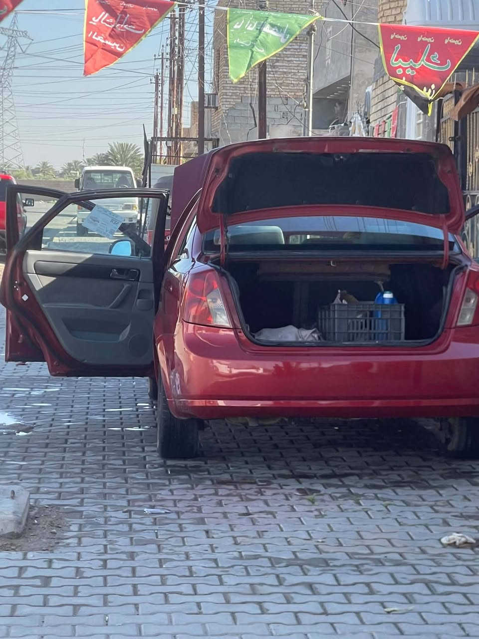 ٢٠٠٩
بغداد بأسمي
السيارة جاهزة 
عارضها ب٧٠
وبيها مجال 
***********
