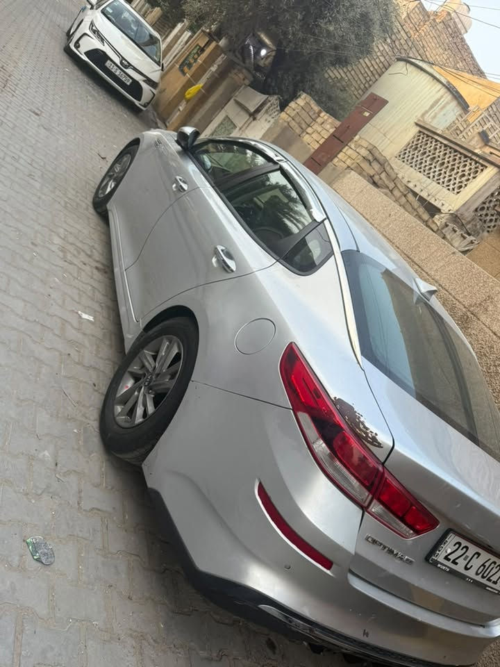 اوبتما ٢٠١٩ للبيع
امريكي طابه كلين بدون حادث
 بس بيه ضربة فوك البكلايت مثل ماموضحه بلصورة
وبيه شخوط السيارة سويج 
مكينة 2400 
رقم شمالي اربيل 
ماشية ٩٤ 
السعر 135 
*********** بغداد الحريه
