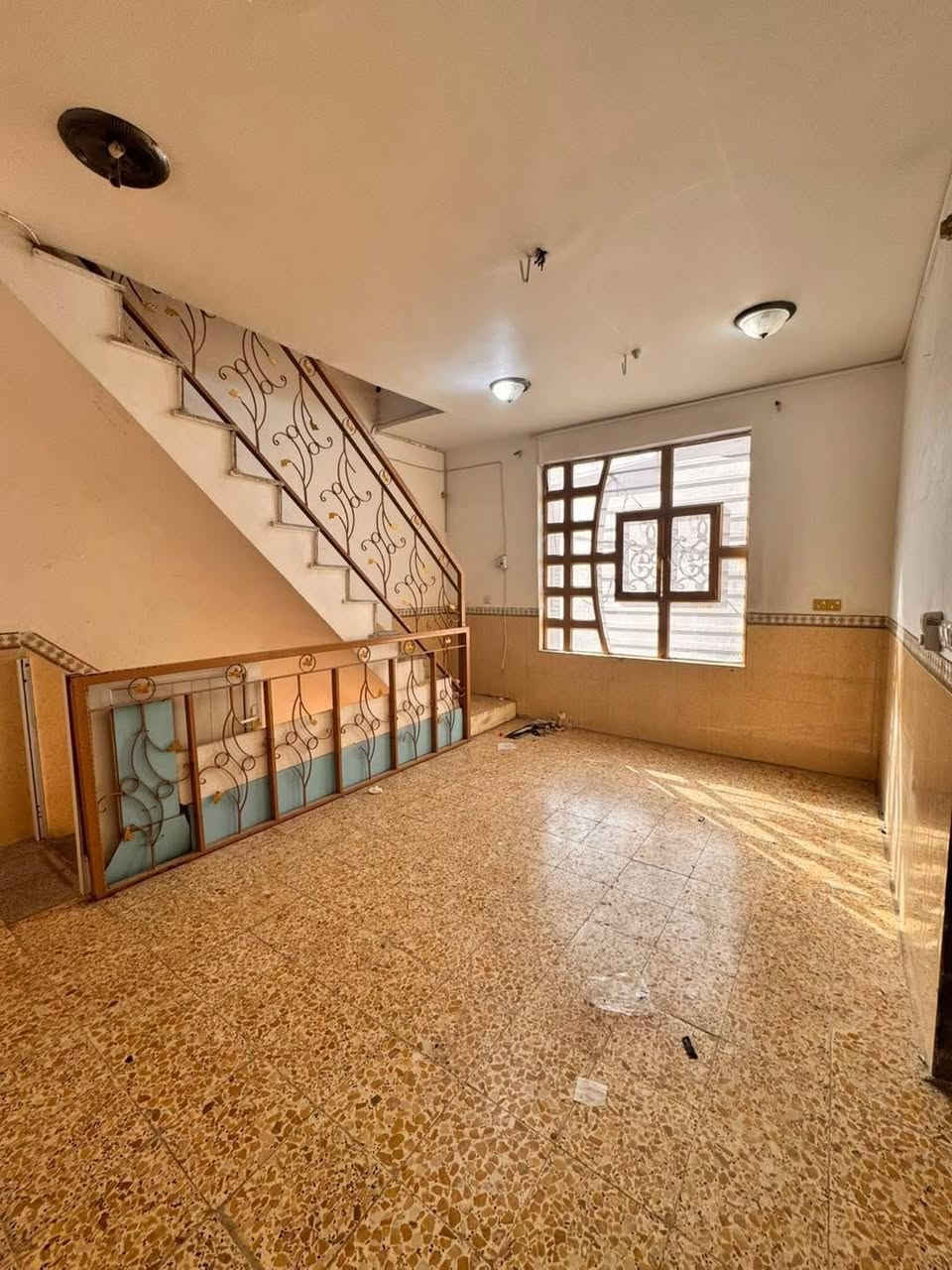 شقه 🏡 اجار حي النفط مساحه 70متر مربع  تفاصيل البناء  غرفه وصاله مطبخ وصحيات طابق اول التواصل مكتب دار السلام  *********** وليد الشباني
 *********** امير التميمي #سلام #سلام #نجف #نجفنا
