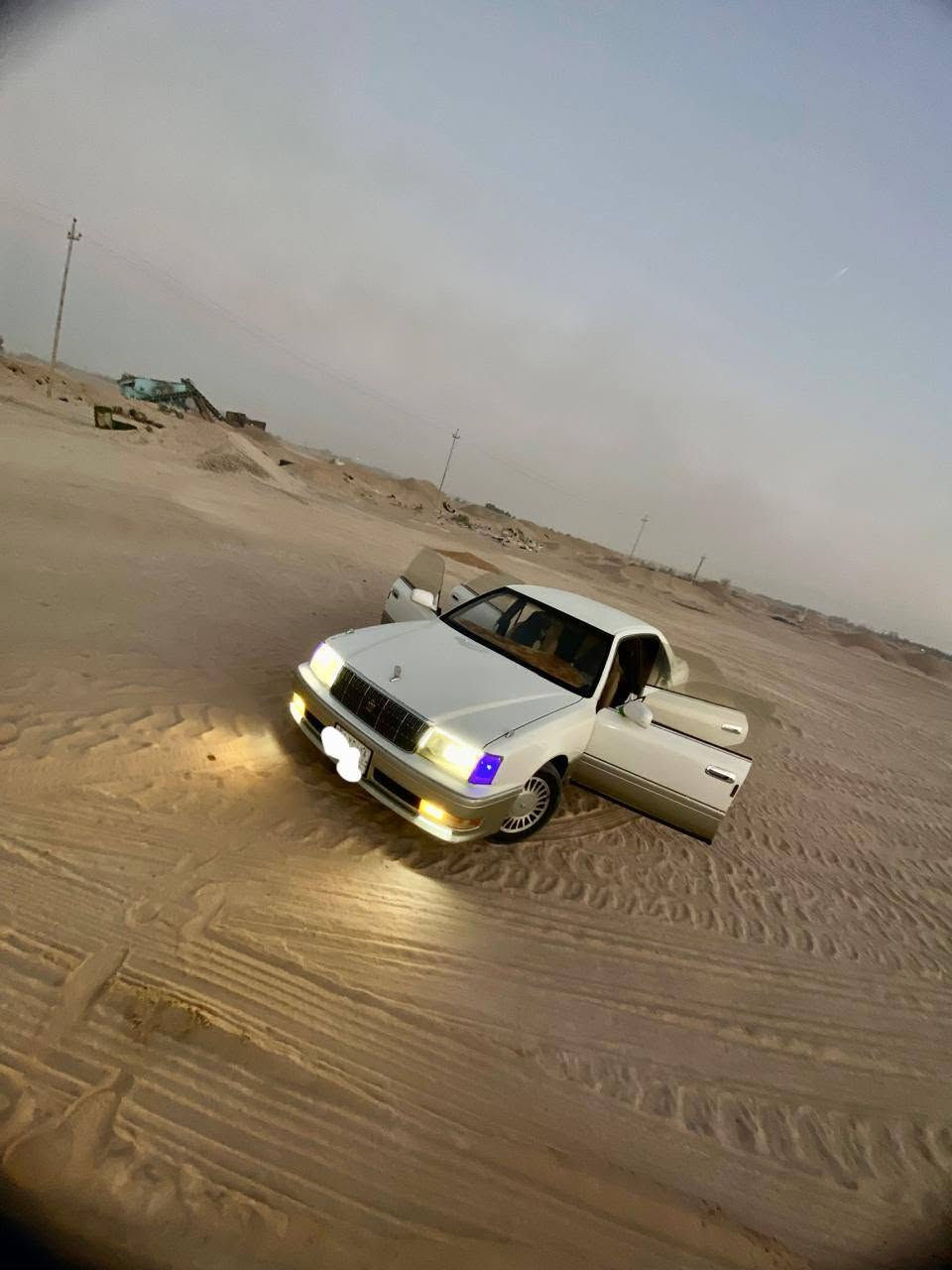 سلام عليكم راس الثور افلات لبيع
رقم انكليزي سياره جاهزه كلشش حلووه 
سعره 94
العنوان البصره زبير 
***********

