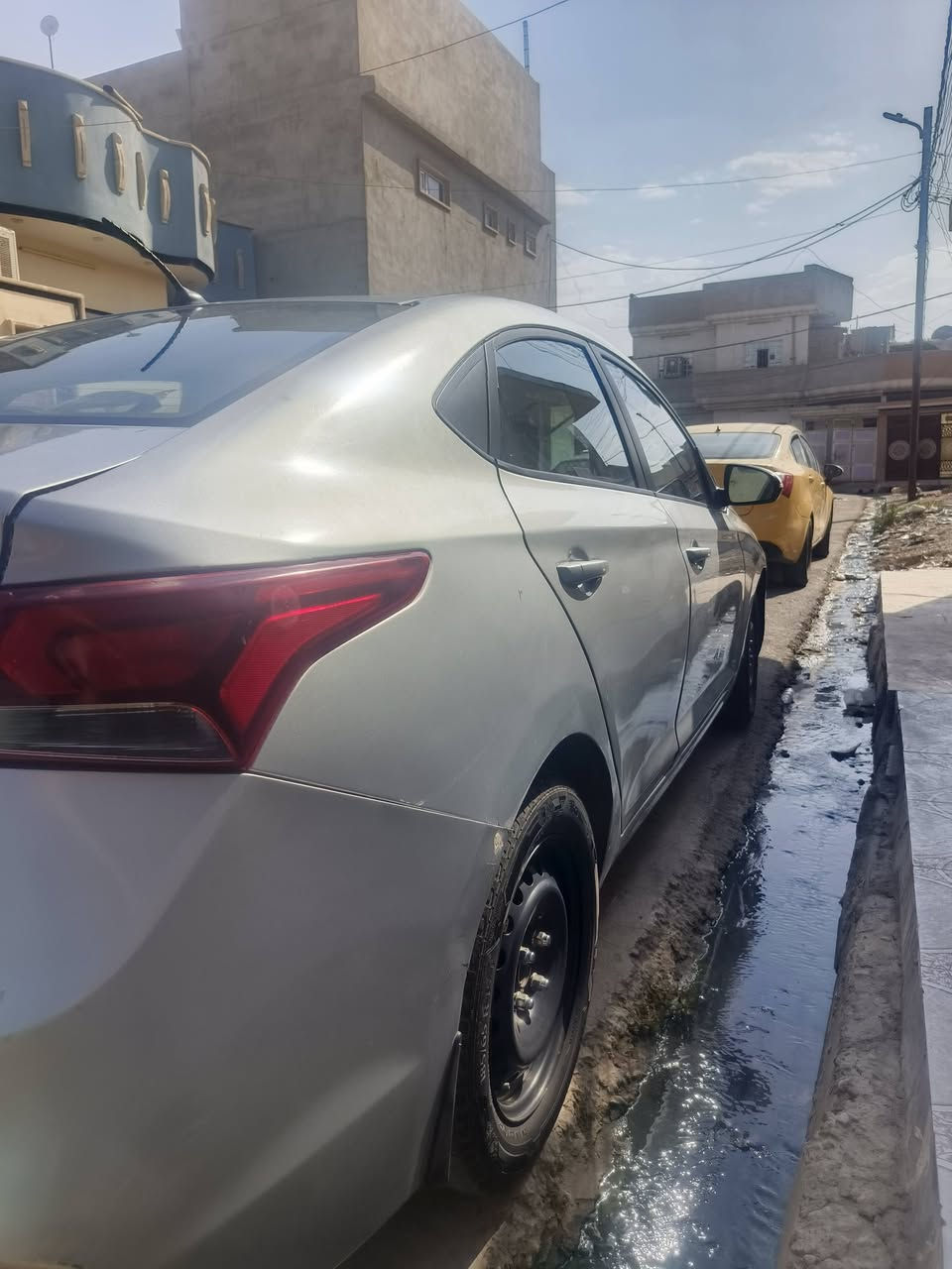 سلام عليكم
اكسنت 2019 خليجي رقم أربيل محرك 1400 دوش كير أي تي محرك كير مكفولات تبريد تدفئة سيارة بيها صبغ حزام بدون دواخل أو ضربه قويه كابون ماستر شرط التحويل مكاني الموصل الأيمن سعر 93 للاستفسار ***********
