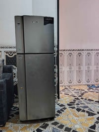 ثلاجة • للبيع