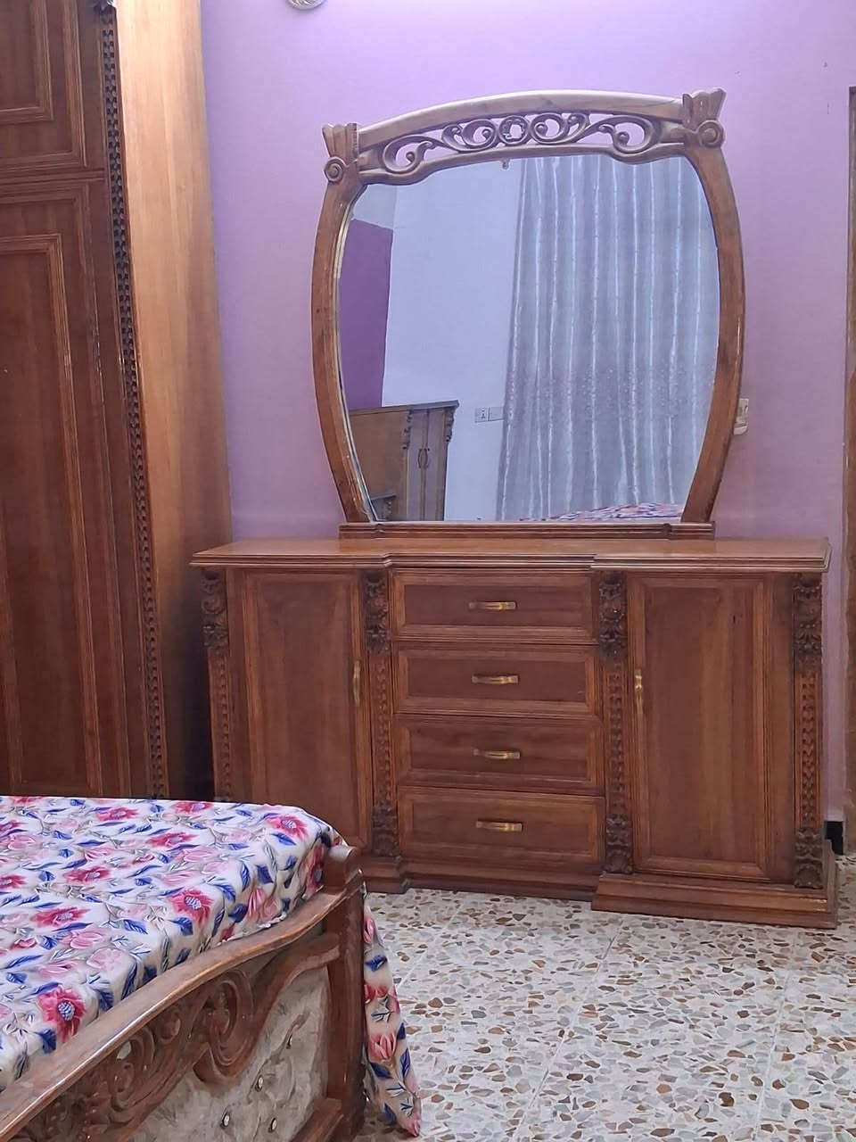 غرفه صاج نظيفه جديده اي ضرر ماكو استعمال قليل الداخل صاج والخارج ثقيل الله شاهد سعره مليون و٦٠٠ الدوره كفااءت الصحه ***********
