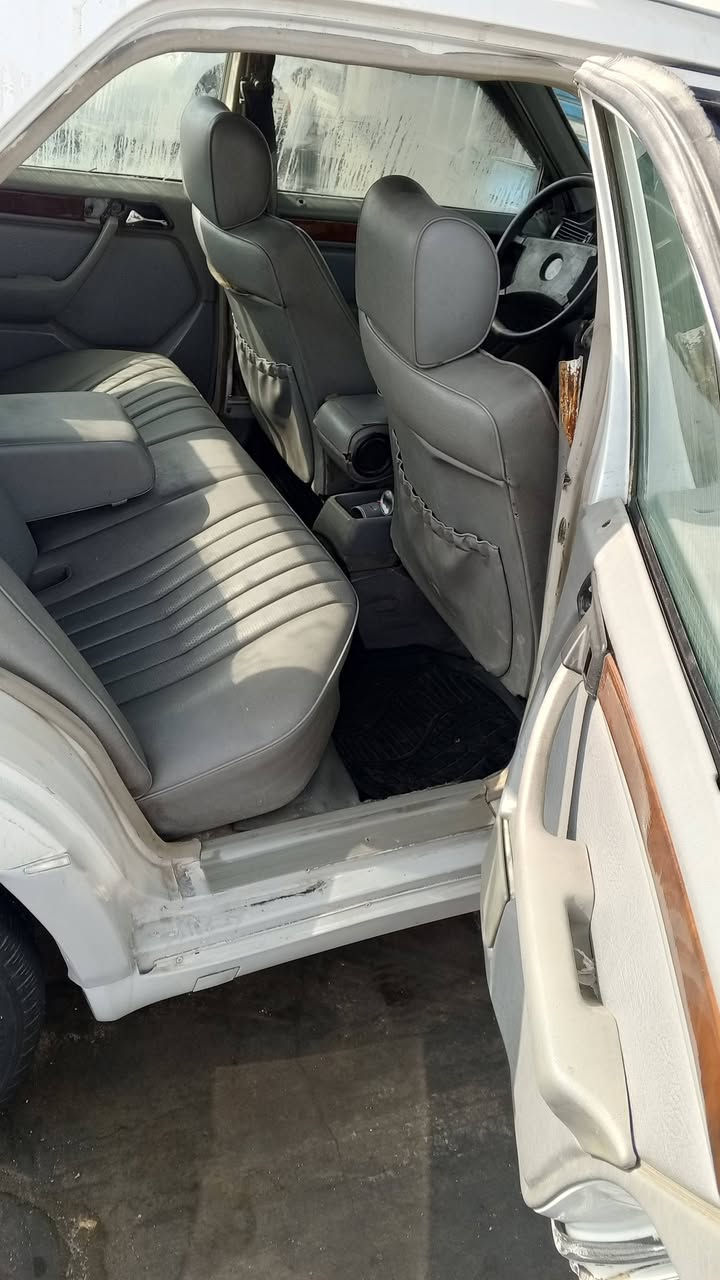 السلام عليكم مارسدس دب كير ومكينه كفاله مصفره غرمات سنويه ل28رقم ديالى مشروع وطني راعيه بالعماره بالماجديه صديقي تريد وكاله تريد تحويل سياره حداديه جديده جاهزه من كلشي سعر 40بيع ومراوس حسب القناعه ***********
