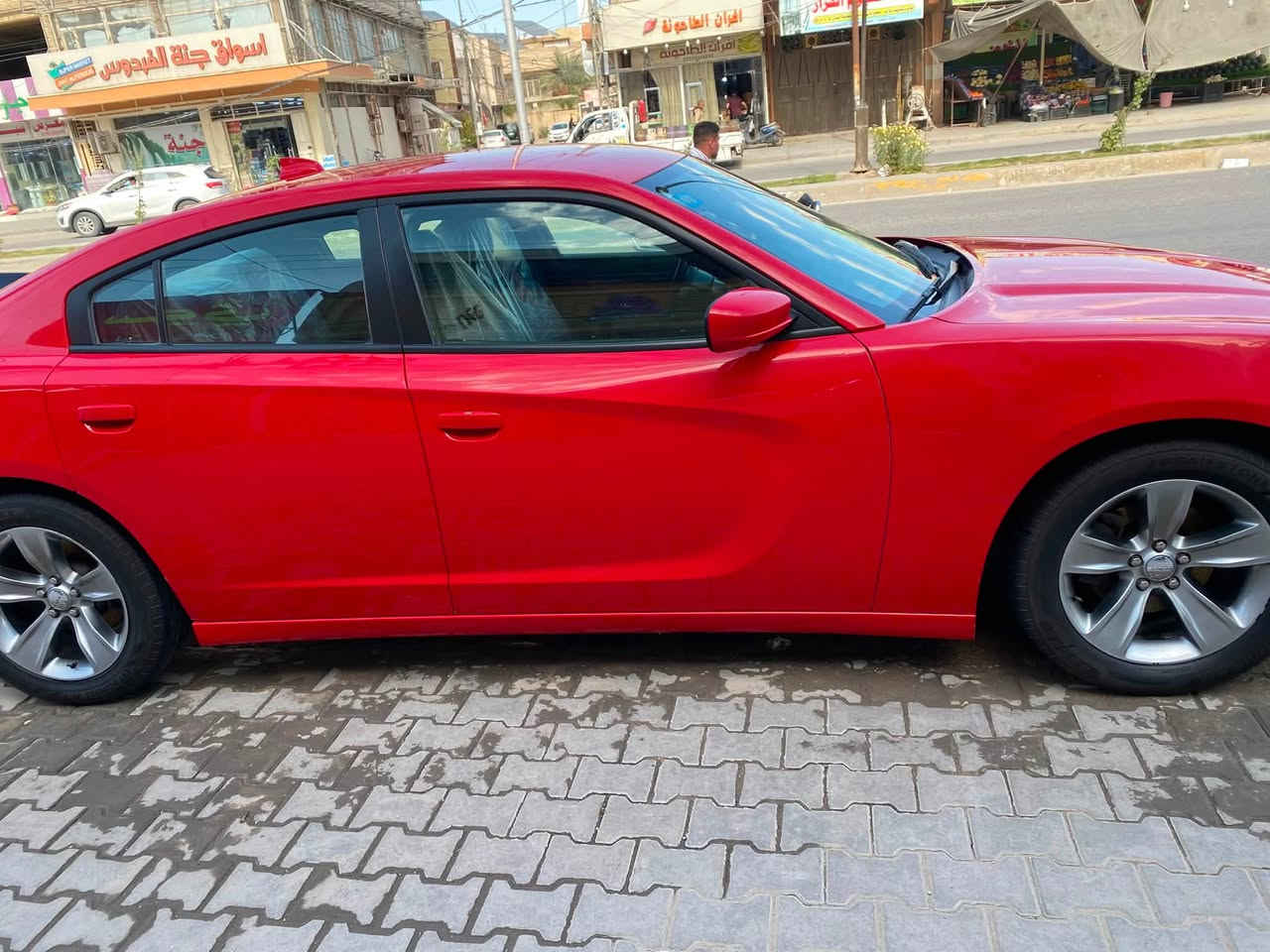 سلام عليكم
جارجر SXT  كلين

لون احمر طماطي

رقم بغداد بسمي

ماشيه 71 السياره نضيفه 

كير مكينه تبريد  مملعو بيهن على البلاد

📞 ***********
