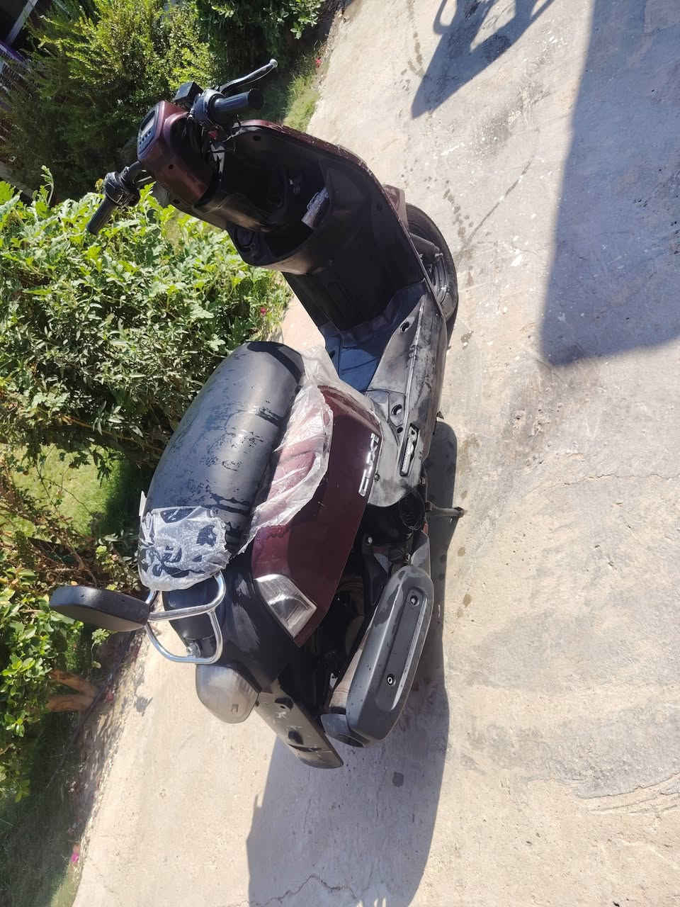 ٦٠٠ وبيه مجال كفاله وذا مراوس ب ٤ كير عادي

***********

الدراجه نوزل
