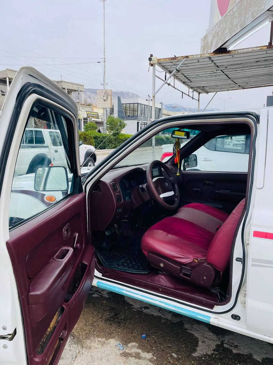 نيسان • ٢٠٠٧ • للبيع