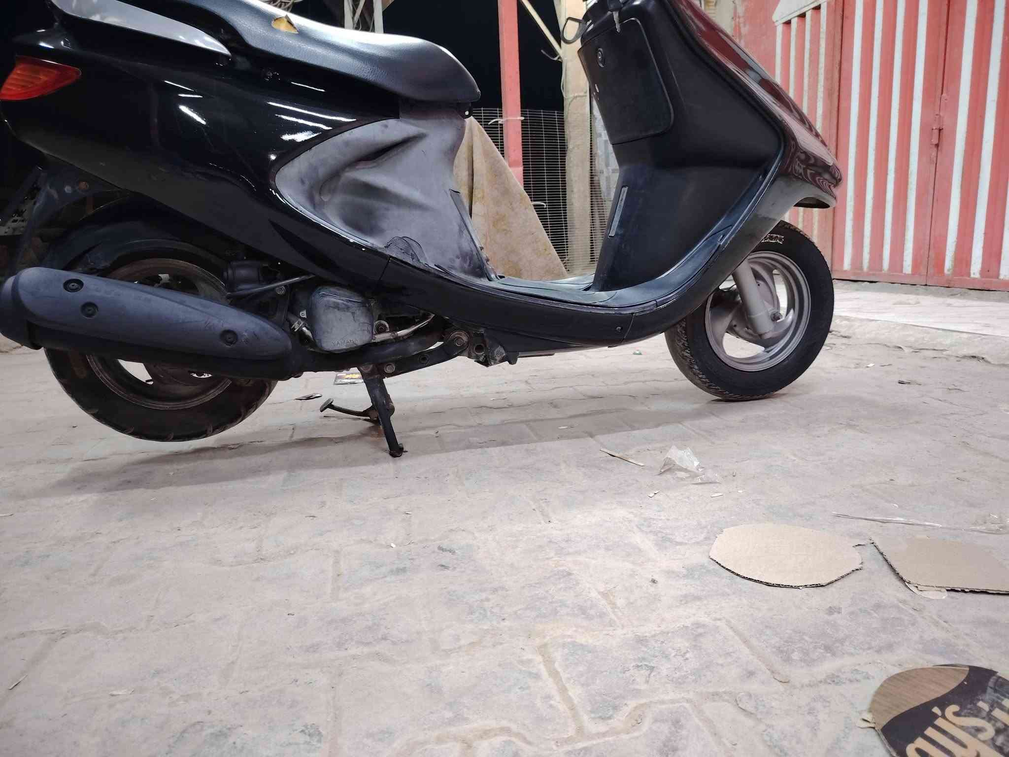 دراجه فراشه فحل كرستال محرك مامفتوح  جديده مامفتوحه حاويه كل نقص مابيه تاخذه عل فحص سعر 650 بيه مجال لشراي رقمي ***********
