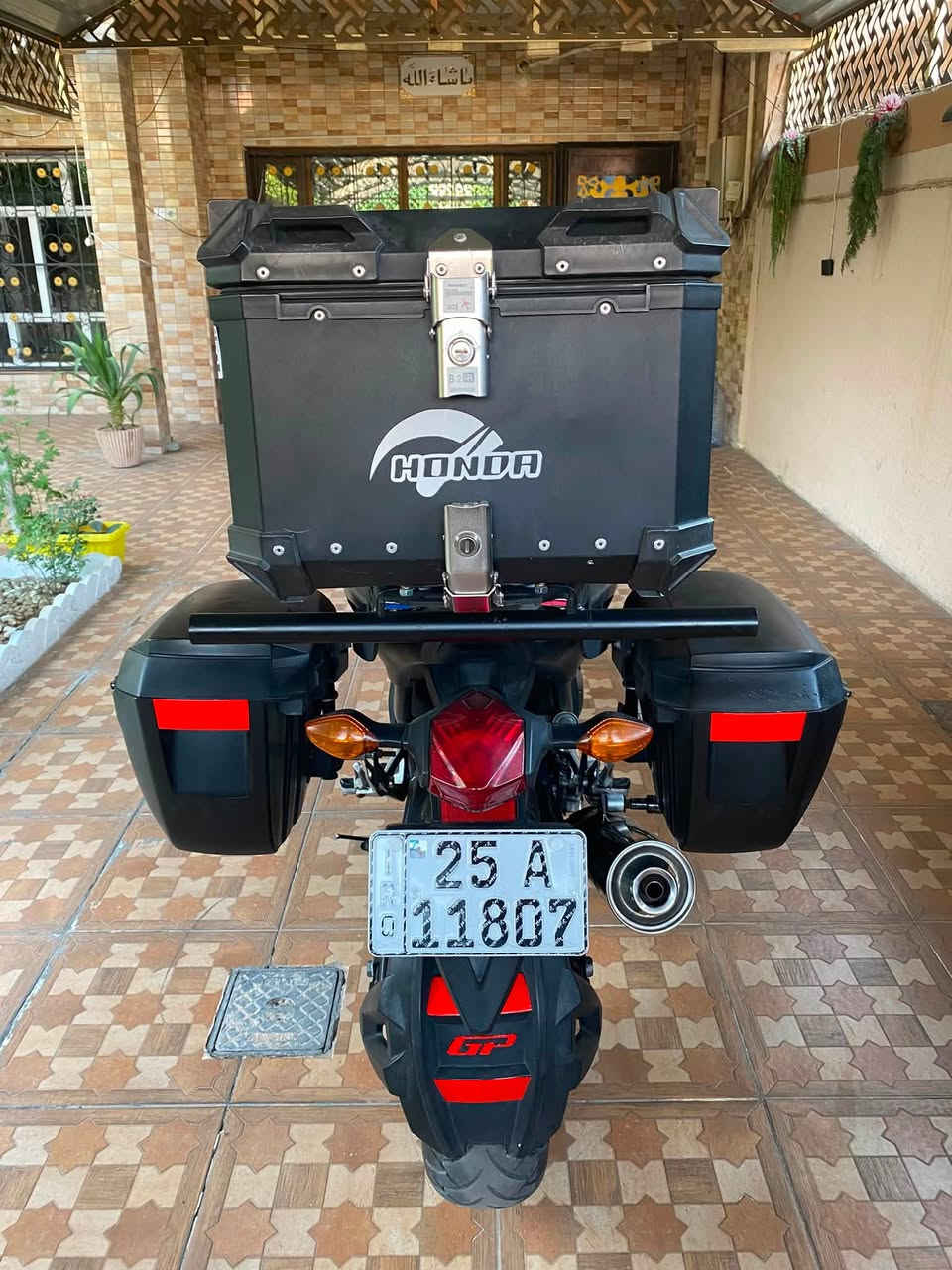 سلام عليكم
دراجة للبيع سياحي nc700s موديل 2012
دراجة مكفولة كفالة عامة ما بي نقص برغي
مرقمة بأسمي تحويل ثاني يوم
عليها غراض خير من الله جاهزة للترحال السعر 40 بي مجال بسيط 
مكاني كركوك شراي اتصل ***********

