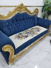 للبيع تخم عراقي أصلي معه ٨ كوشات ١٠ مقاعد  رقم بي واتساب ٠٧٧٧٧٦٠٤١٠٠