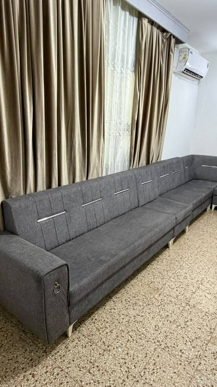 السلام عليكم للبيع تخم 20معقد جديد ونضيف بسعر 650وبي مجال 
ونص غرفه نوم صاج حطاطه أيضاً 
 نضيفه وسعرها350الف  وبيها مجال  
للاتصال ***********
