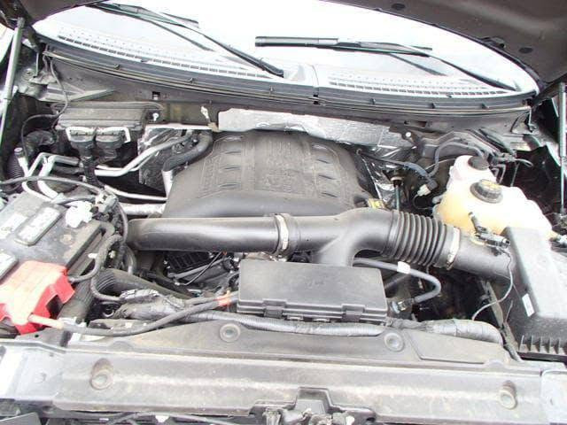 السلام عليكم 
للبيع فورد F150 2013 وارد امريكي حادثها موضح بالصور فقط كردحه . 
السياره باب طويل بدي قصير . 
رقم بصره الدولي الجديد باسمي . هزه جديده . صدر امامي خلفي جديد تخم تاير جديد . مشط ستيرن مبدل جدد . 
محرك 3.5 . 6 سلندر تون تيربو . 
كير تعليك . تبريد ثلج . ماشيه 160 الف 
محلاضه / السياره جاهزه من جميع النواحي 
مواصفات السياره . 
شاشه كبيره . كامره خلفيه . تحكمات ستيره جهتين . كروز سرعه . اتركشن كونترول . 
ويل كب مال شكل الجيديد + تخم تاير جبلي . كشن كهرباء تبريد بيانو . 
مراصفات الفورد الستندر . 
مكان السياره بغداد السعر135
للستفسار *********** متوفر واتساب
***********
