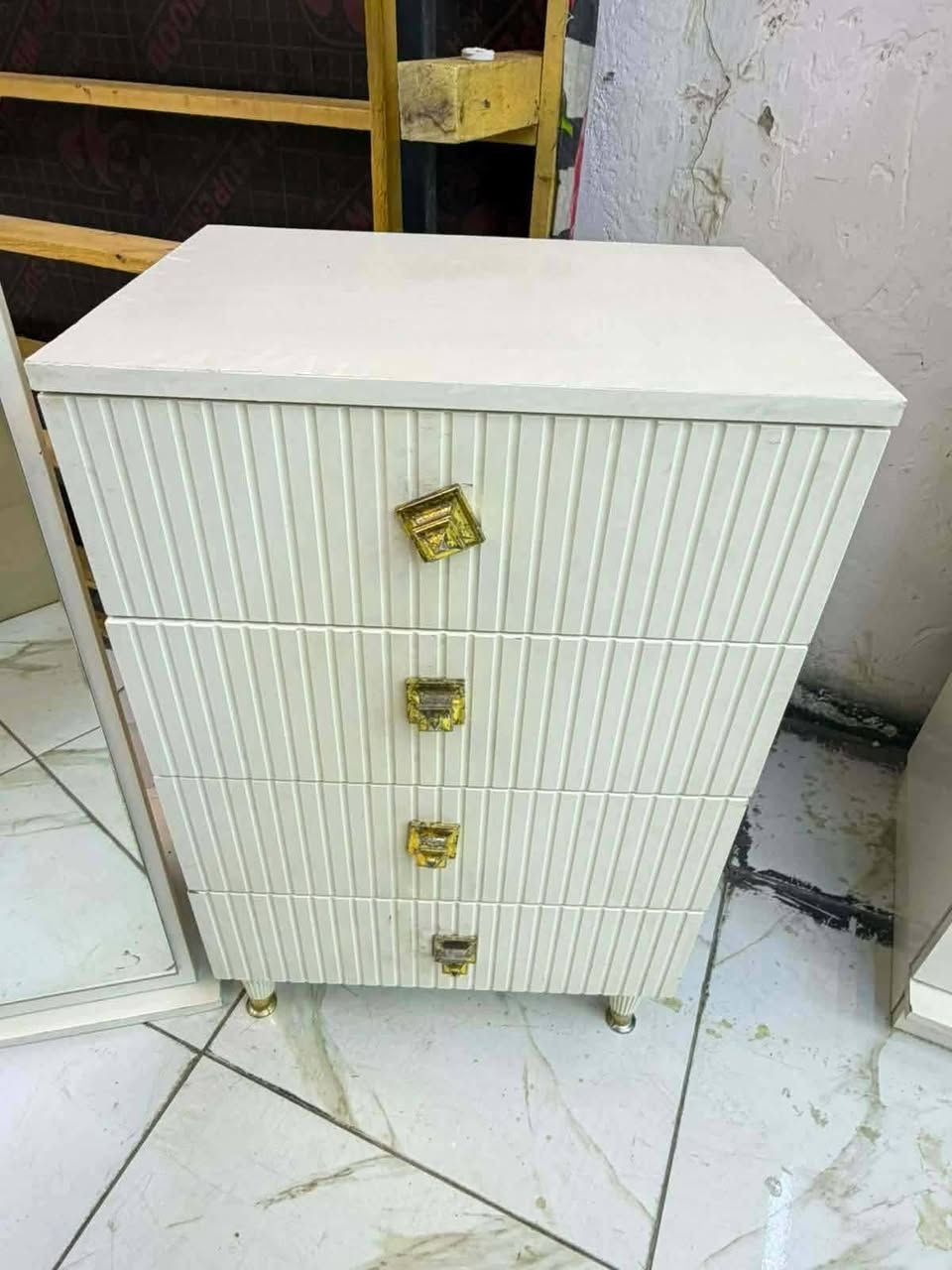 غرفه تركيه 8قطع ب650شامل التوصيل والشد الحجز واتساب فقط ***********
