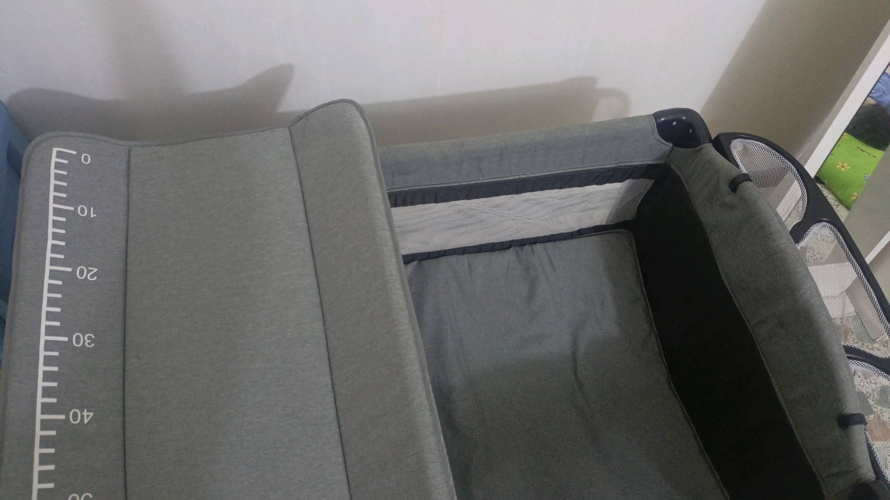 سلام عليكم جربايه طفل حديثه وجديده ستعمال قليل جدا السعر 100وبيهه مجال ***********