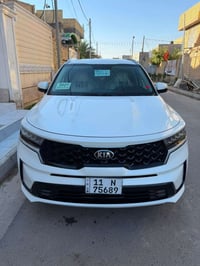 سورنتو ٢٠٢١ • ٦ سلندر • ماشي ١٢٠ الف